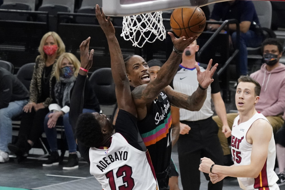  热火队巴特勒阿德巴约发力，铁血防守重现迈阿密